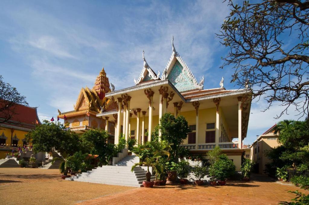 De Art Hotel Phnom Pen Exterior foto