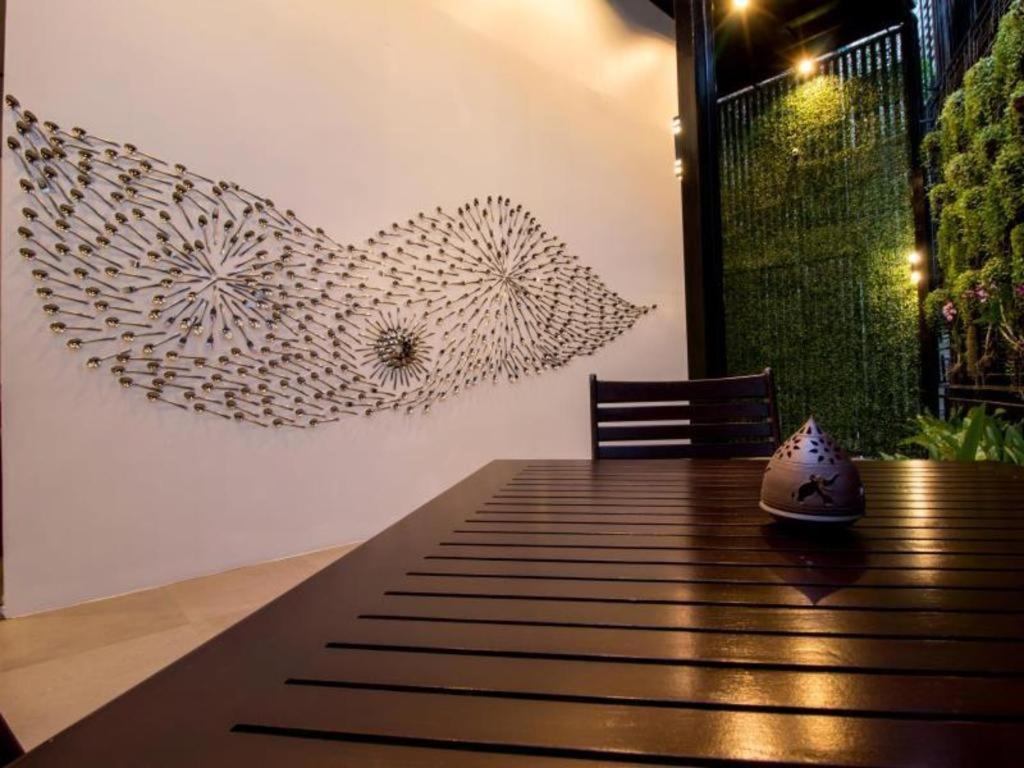 De Art Hotel Phnom Pen Exterior foto