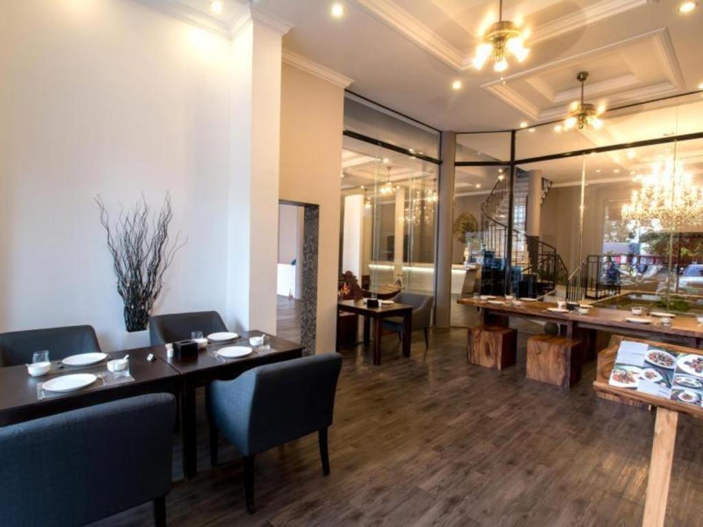 De Art Hotel Phnom Pen Exterior foto