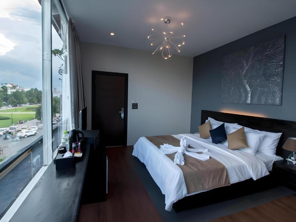 De Art Hotel Phnom Pen Exterior foto