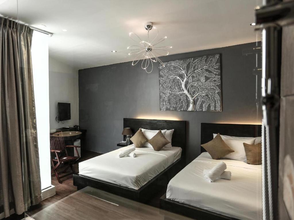 De Art Hotel Phnom Pen Exterior foto