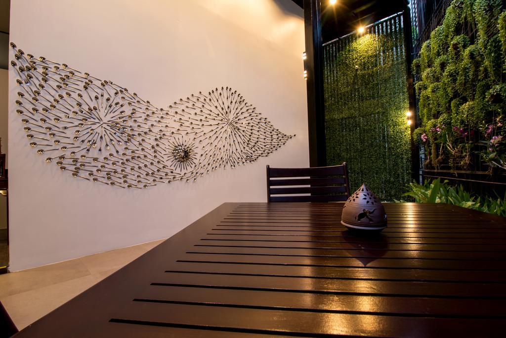 De Art Hotel Phnom Pen Exterior foto
